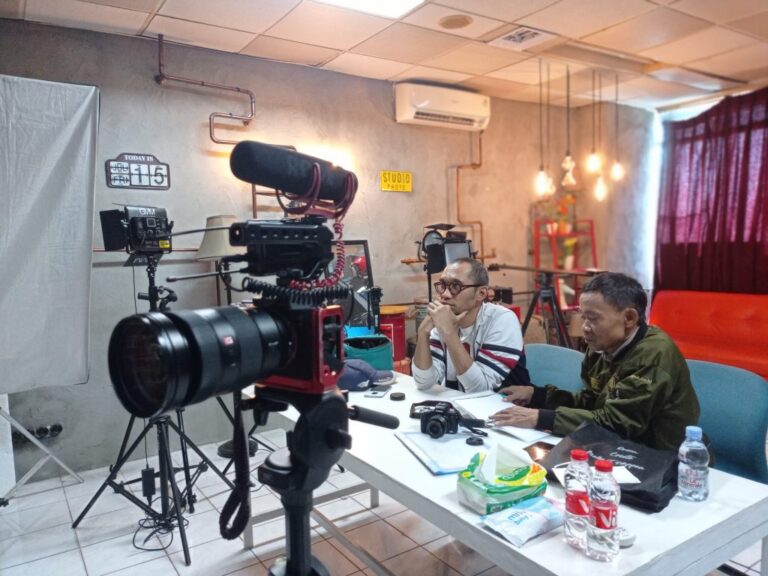 Posting Tiap Hari Tapi Sepi Respon? Ini Rahasia Konten yang Benar-Benar Bikin Bisnismu Dilirik!